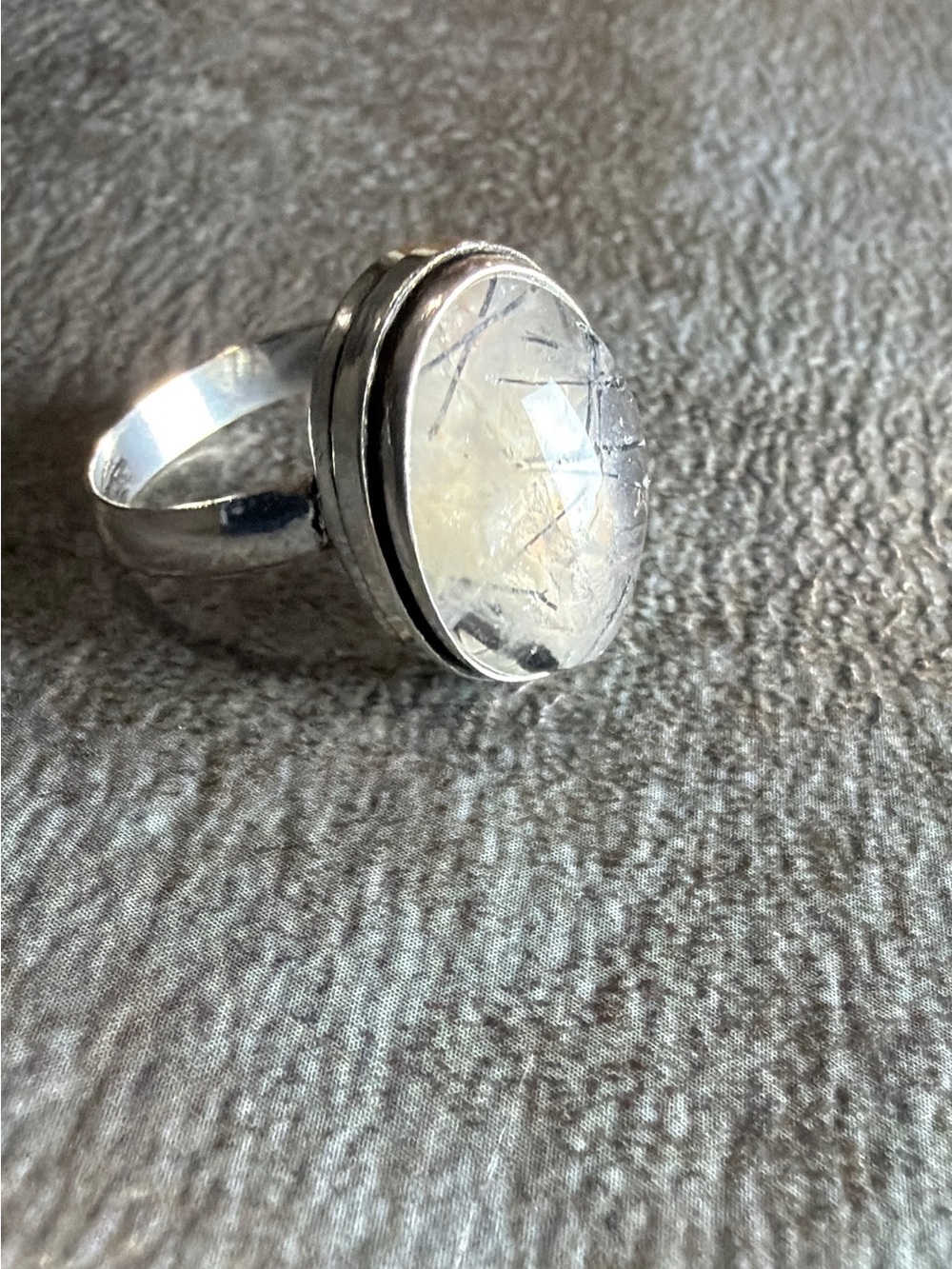 Boho Vintage Black Tourmalinated Quartz Stone Ring Size 8 Silver 925 Overlay - Picture 4 of 4